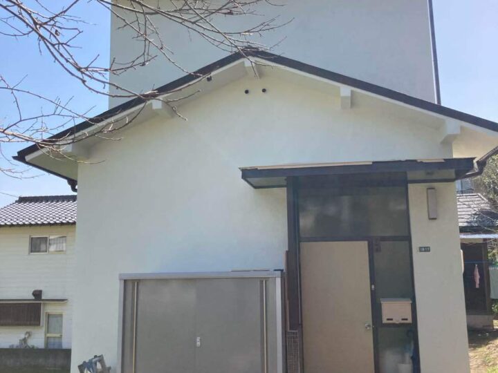 広島市安佐北区亀山　屋根カバーと葺き替え・外壁塗装・波板交換工事