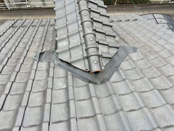 広島市安佐南区　Ｍ様邸　谷板金交換・雨樋清掃